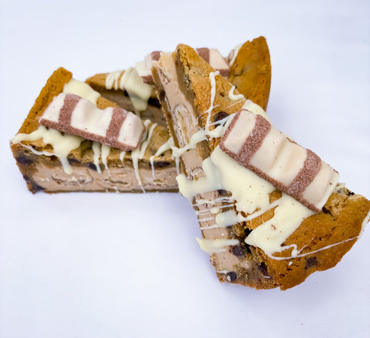 Kinder White Cookie Pie